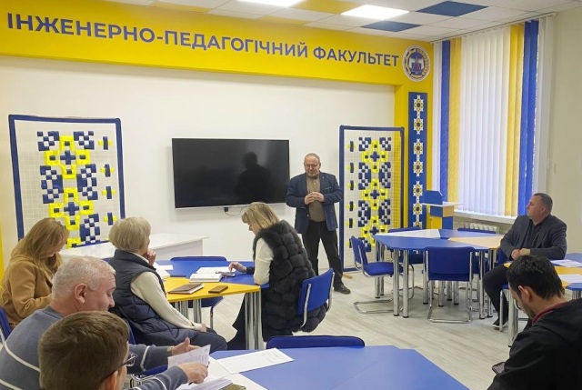 виступ Р.М.Горбатюка про специфіку вивчення професійної педагогіки